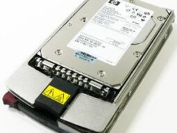 Disco duro HP 36GB 15K modelo BF0368A4CA, vista angular con etiquetas visibles.