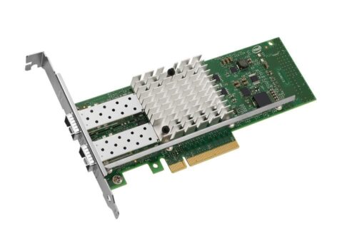 Adaptador de servidor Ethernet Intel X520-DA2 con dos puertos y placa metálica.